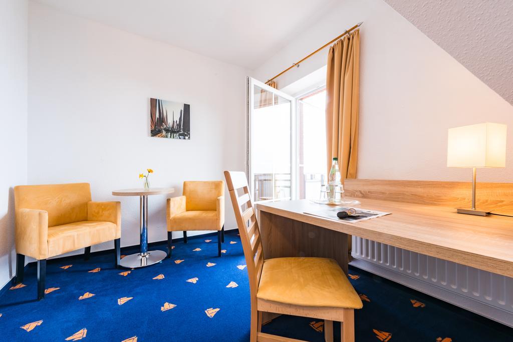 Hotel Boddenhus Garni Zingst Kültér fotó