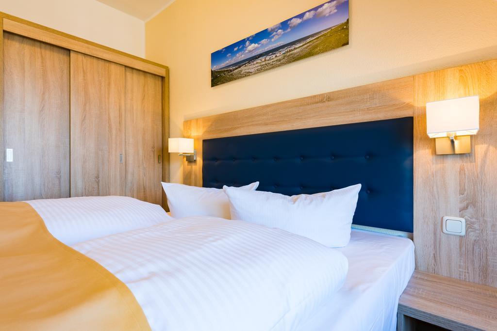 Hotel Boddenhus Garni Zingst Kültér fotó