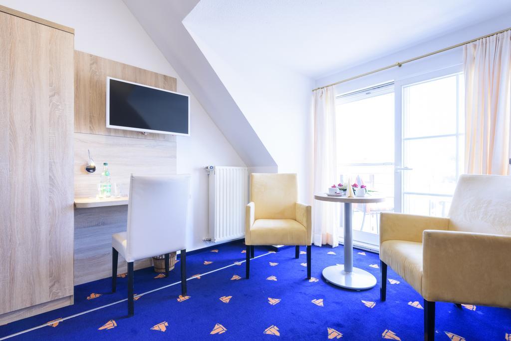 Hotel Boddenhus Garni Zingst Kültér fotó