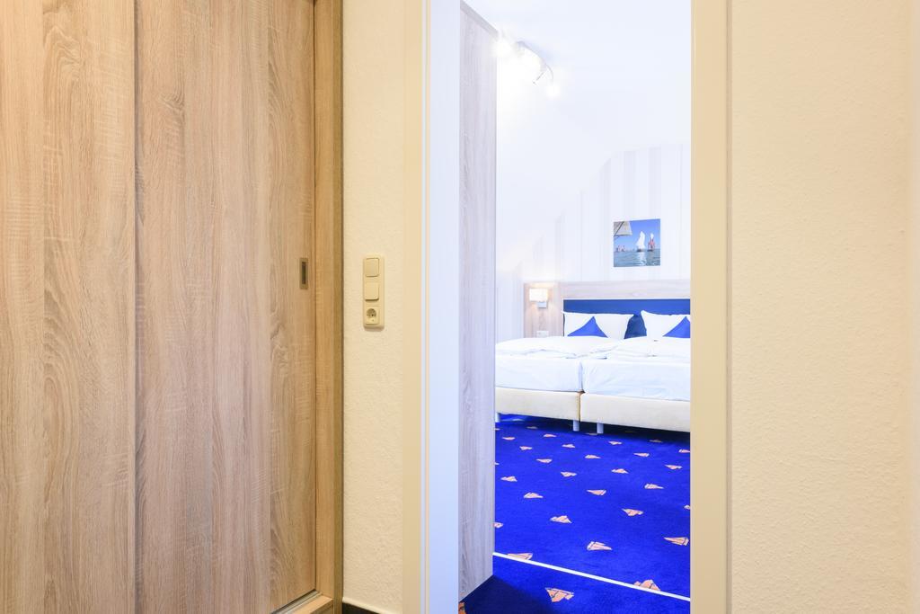 Hotel Boddenhus Garni Zingst Kültér fotó