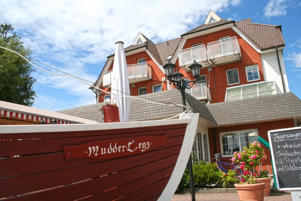 Hotel Boddenhus Garni Zingst Kültér fotó